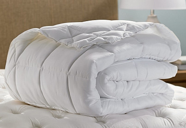 Одеяло пуховое